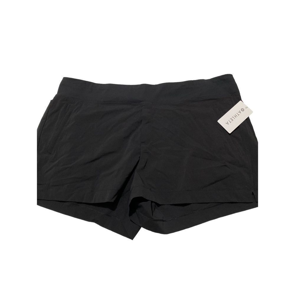 Athleta Trekkie North Short NWT Black Size
26 Plus​
